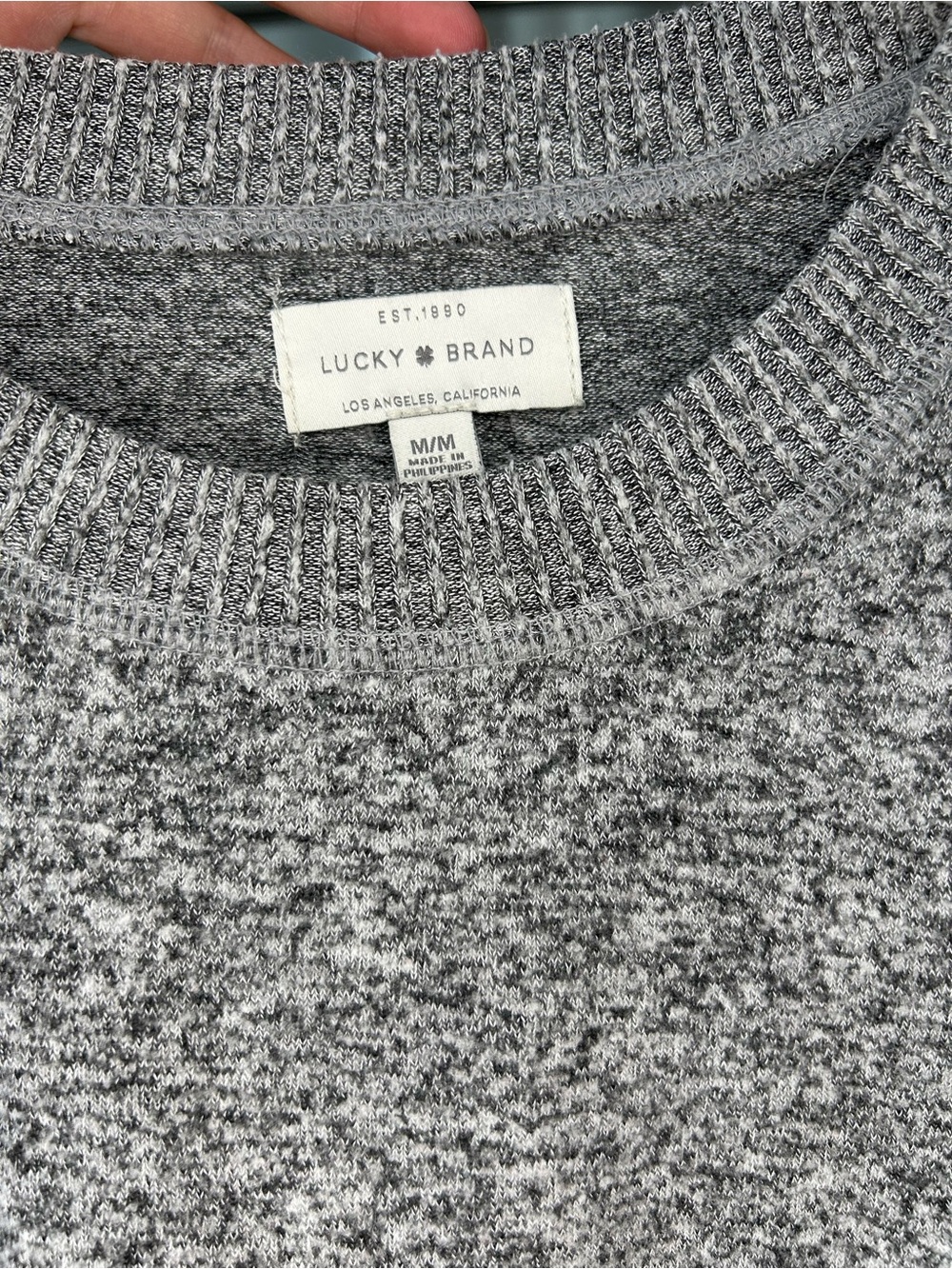 🍀LUCKY BRAND Crew Neck Gray Cozy Sweater - Medium - Picture 4 of 4